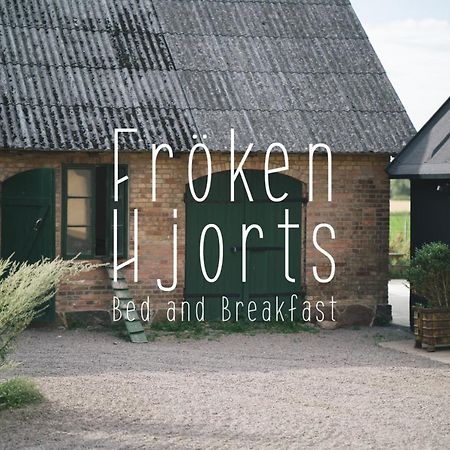 Froeken Hjorts Bed And Breakfast Höganäs Extérieur photo
